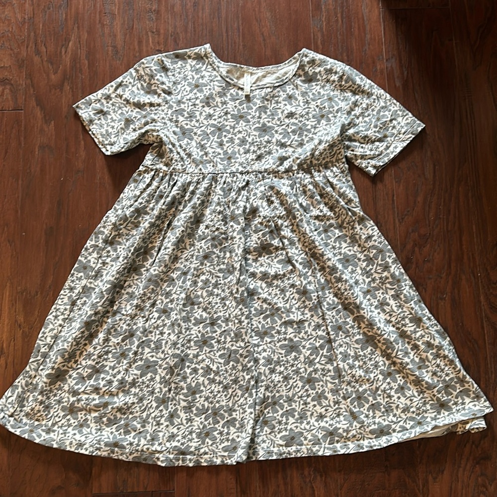 Rylee and Cru girls dress 10-12.  Like new!